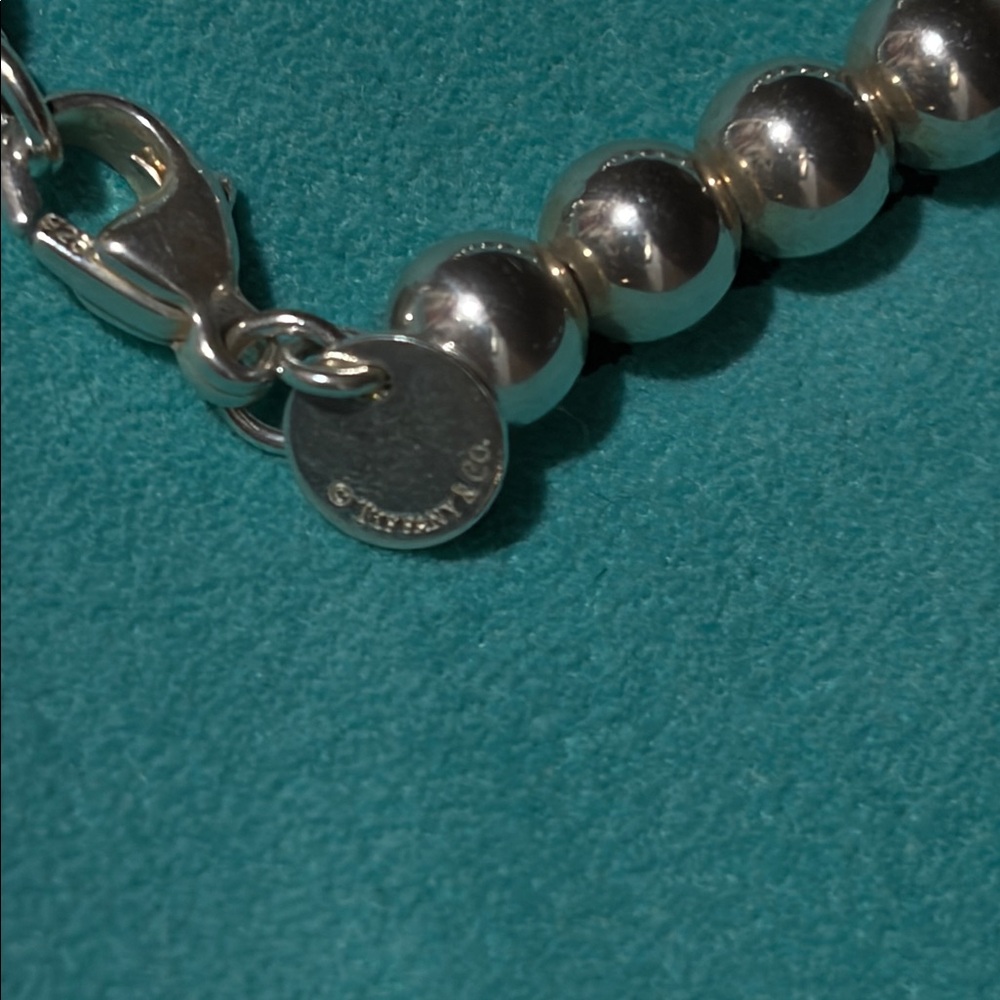 Tiffany & Co Sterling Silver HardWear Graduated Bead Necklace, Mint Condition - Picture 3 of 3